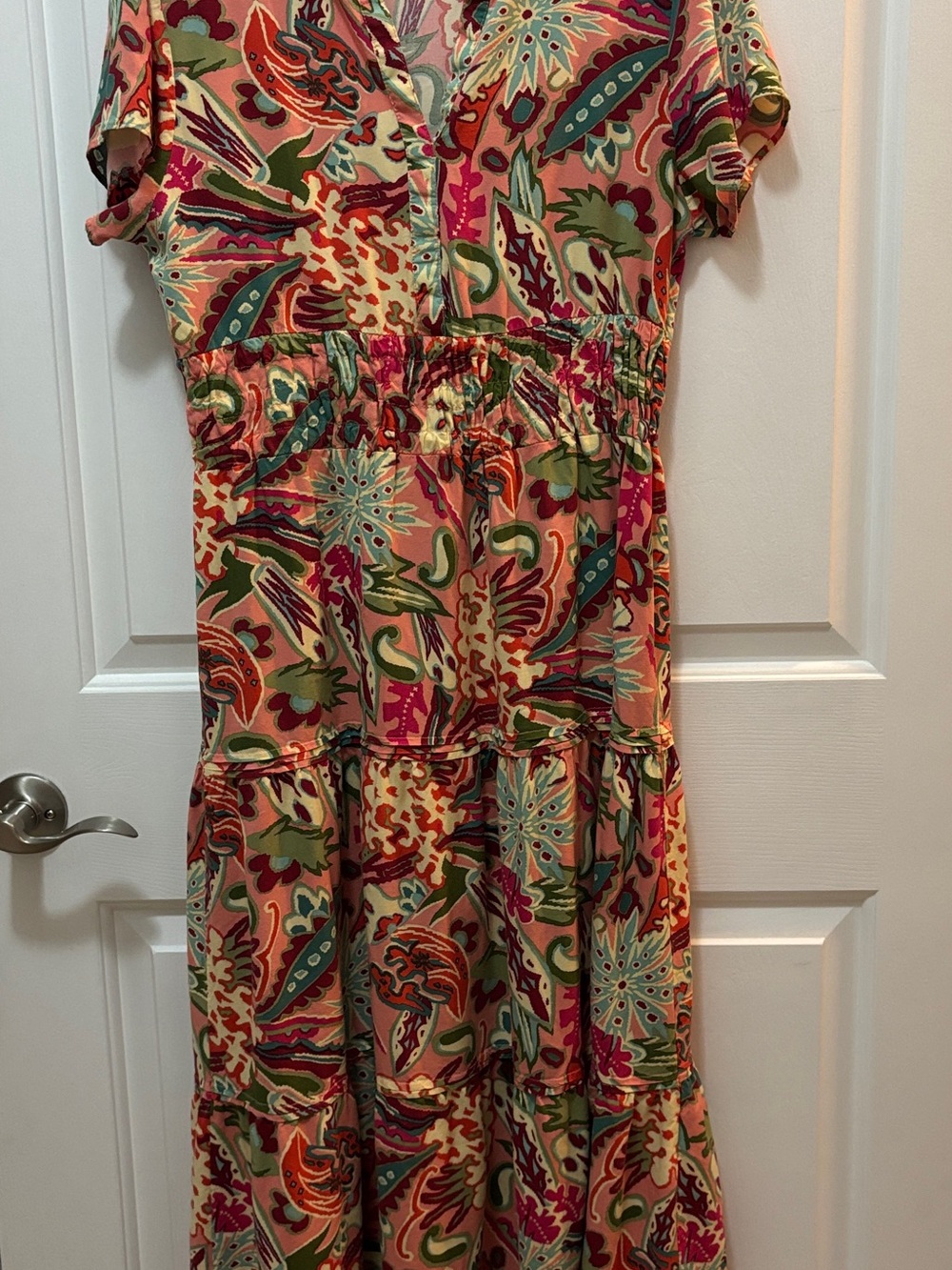 Liza Byrd Floral Tiered Maxi Dress in Coral and Green XS